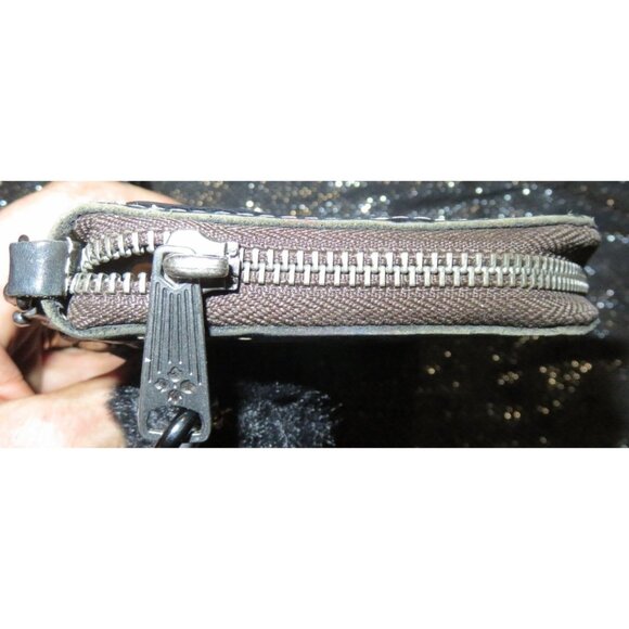 PATRICIA NASH Vintage Black Floral Tooled Leather Zip Around Long Wallet Wristle - Picture 4 of 13